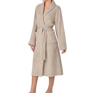 Irelax Long Sleeve Shawl Collar Plush Velour Long Robe in Taupe NWT